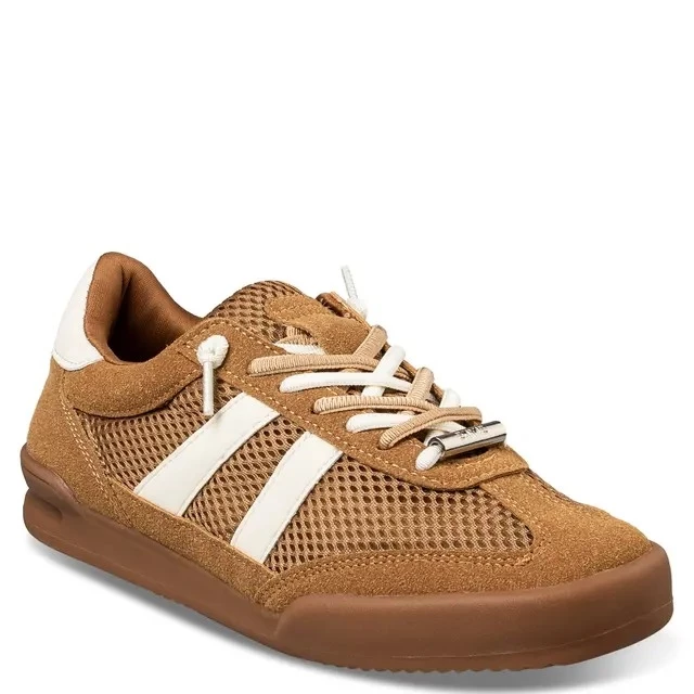Τα sneakers στην πιο κομψή απόχρωση του φθινοπώρου κοστίζουν λιγότερο από 30 ευρώ