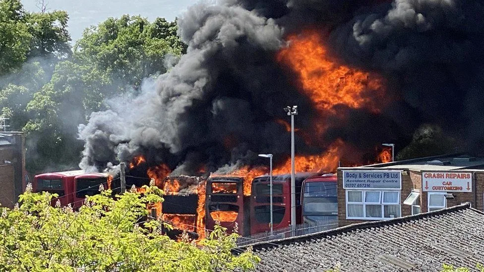 124863404 busfire5 1