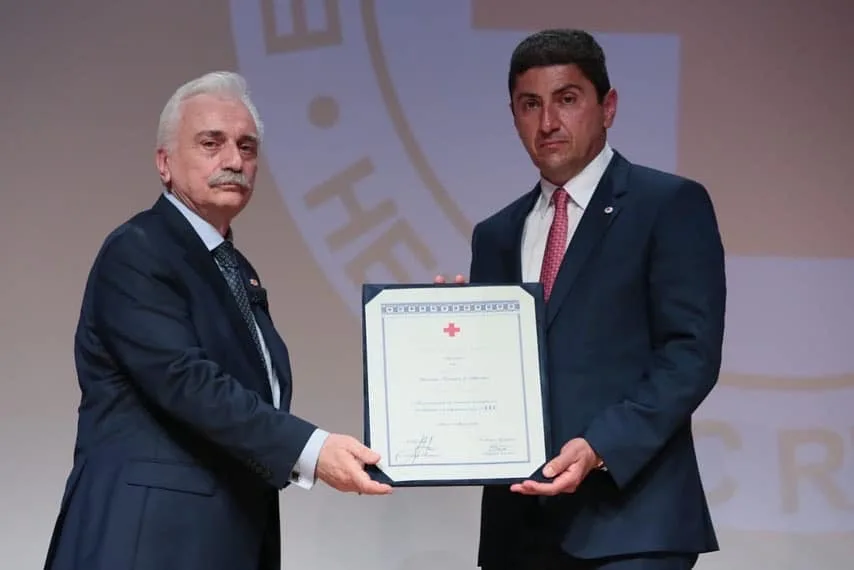 avgenakis vraveusi