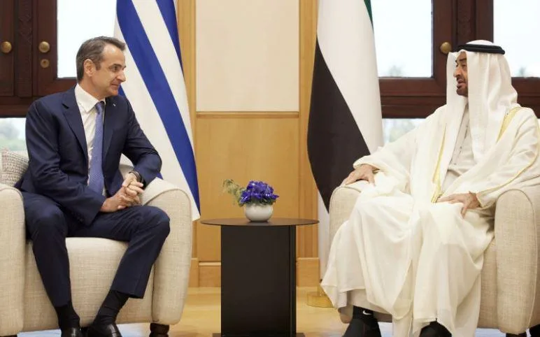 mitsotakis uae