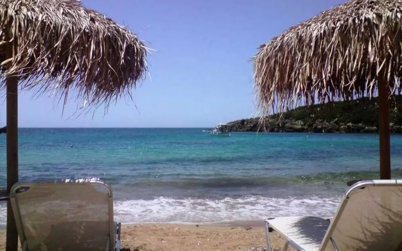 paralia ksaplostres