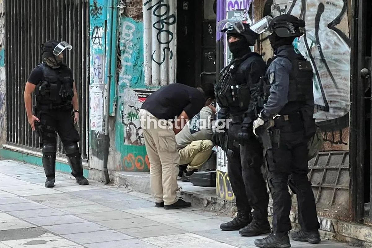 thessaloniki astynomikoi katalipsi