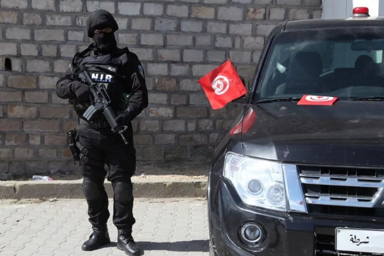 tunisia police tynhsia astynomia 01920290129102910192011 1