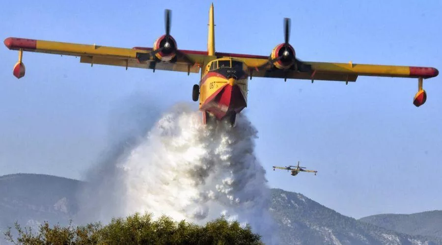 canadair fotia oioioi1111 2.jpg