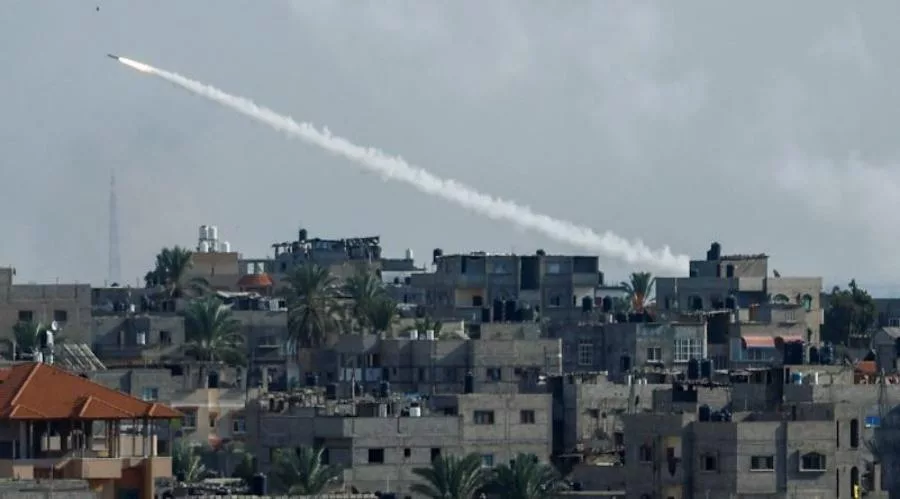 israel-hamas-gaza-royketes-11234t.jpg