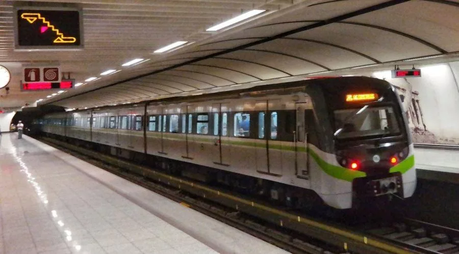 metro-101021213-1.jpg