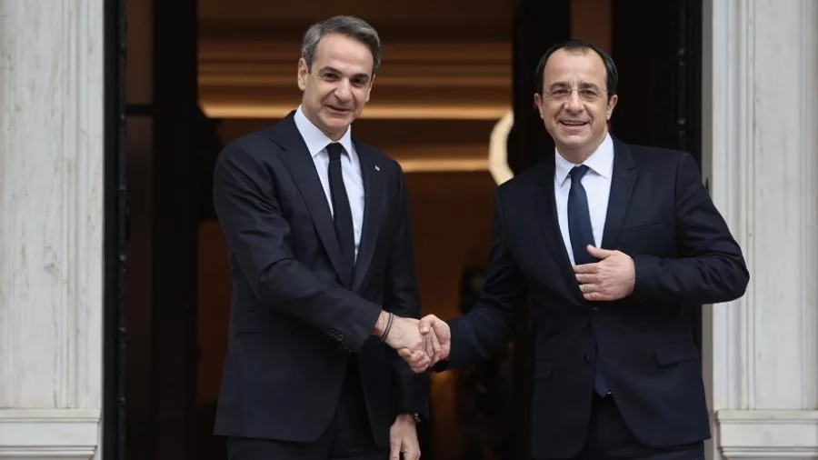 mitsotakis-xristodoulidis-2111122.jpg