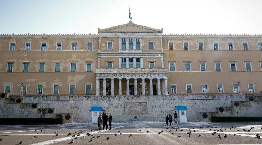 vouli-ktirio-syntagma-090909090-e1695102513616.jpg
