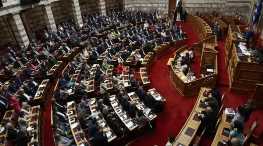 vouli 12921812121 1.jpg