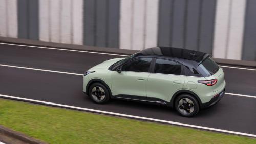 Geely E2